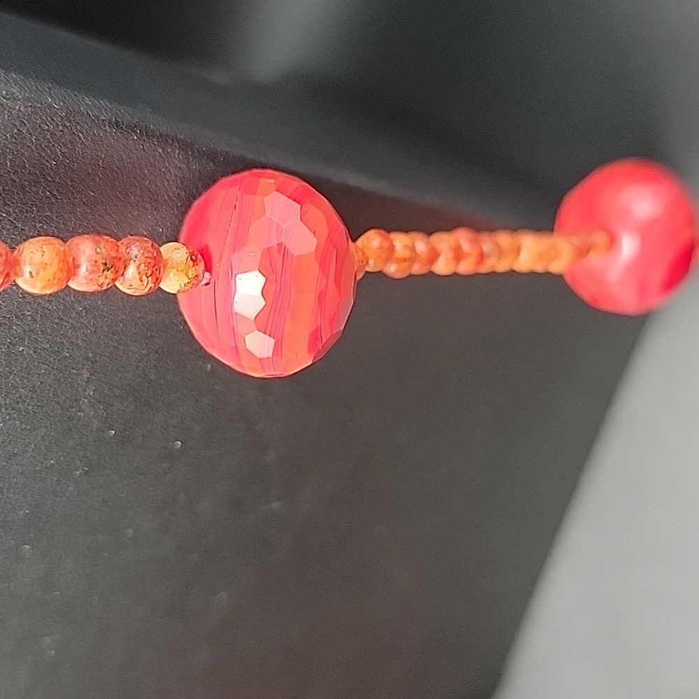 Elegant Sponge Coral 19mm Faceted Red Swirl Glass Beaded Long Draping Necklace - Picture 6 of 10